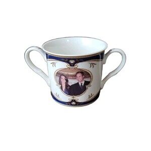 Royal Crest Fine Bone China Loving Cup Prince William & Catherine Wedding 2011